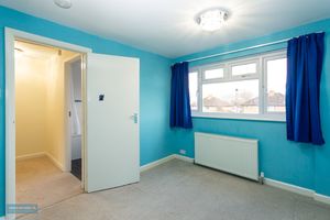 Bedroom- click for photo gallery